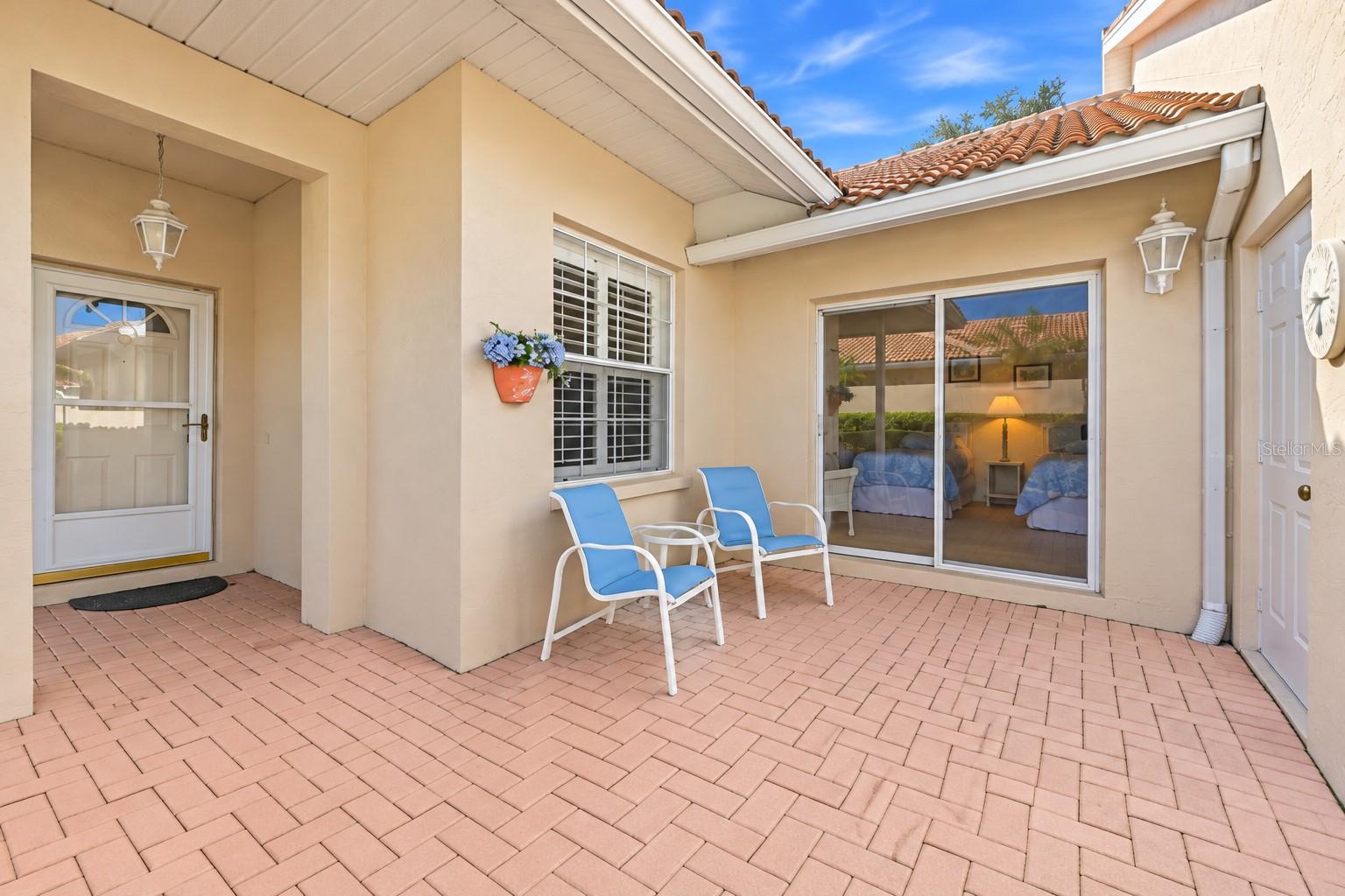1273 BERKSHIRE CIR — photo 5