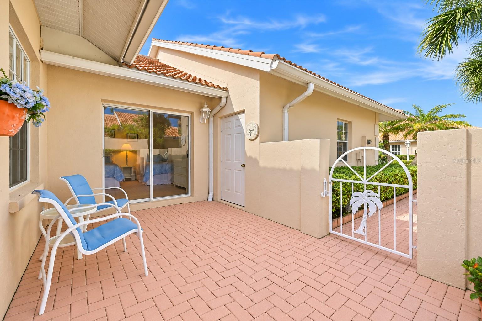 1273 BERKSHIRE CIR — photo 4