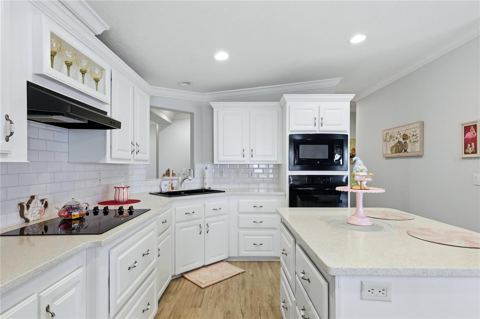 34 BAYVIEW DR — photo 21