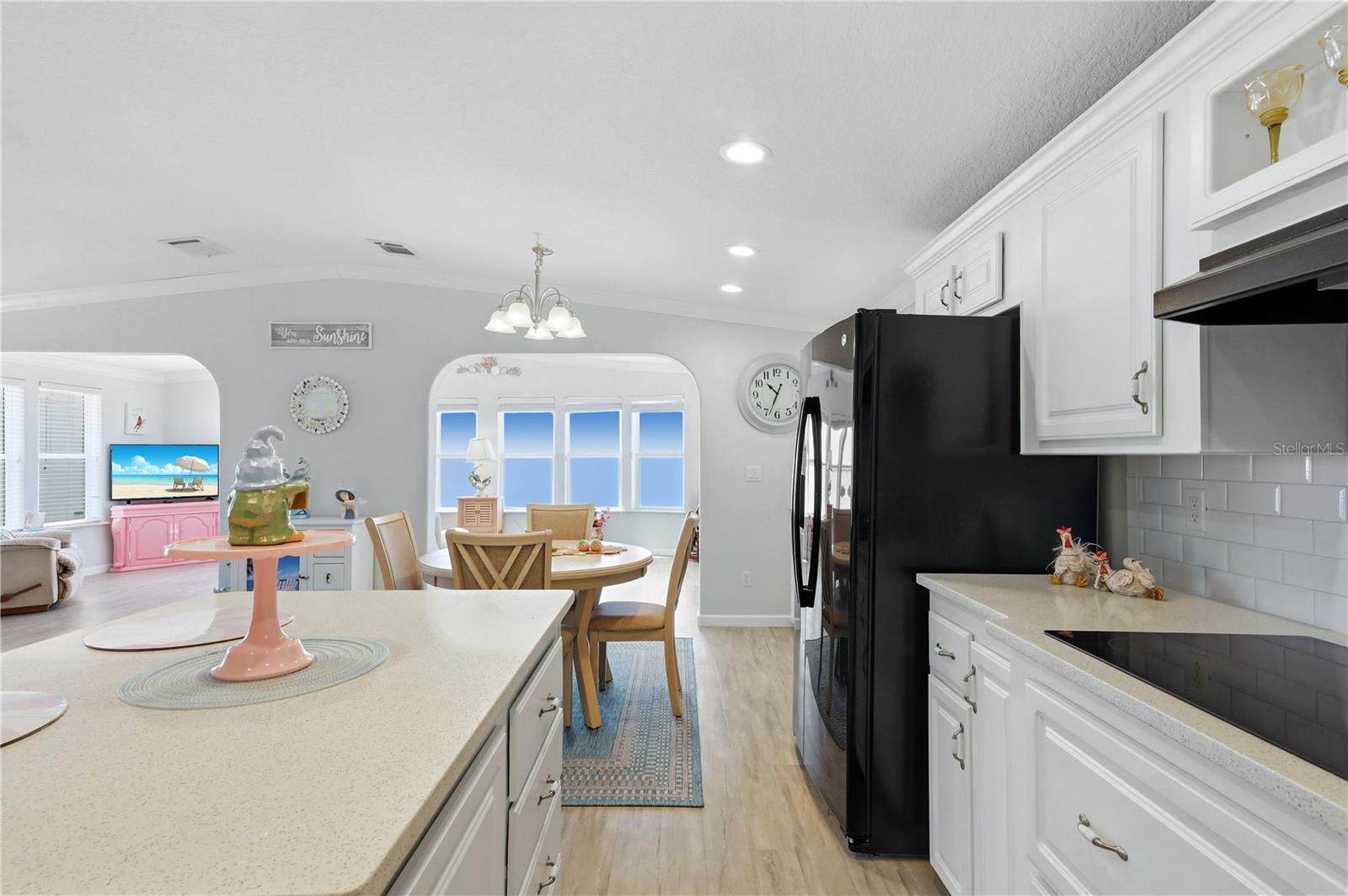 34 BAYVIEW DR — photo 24