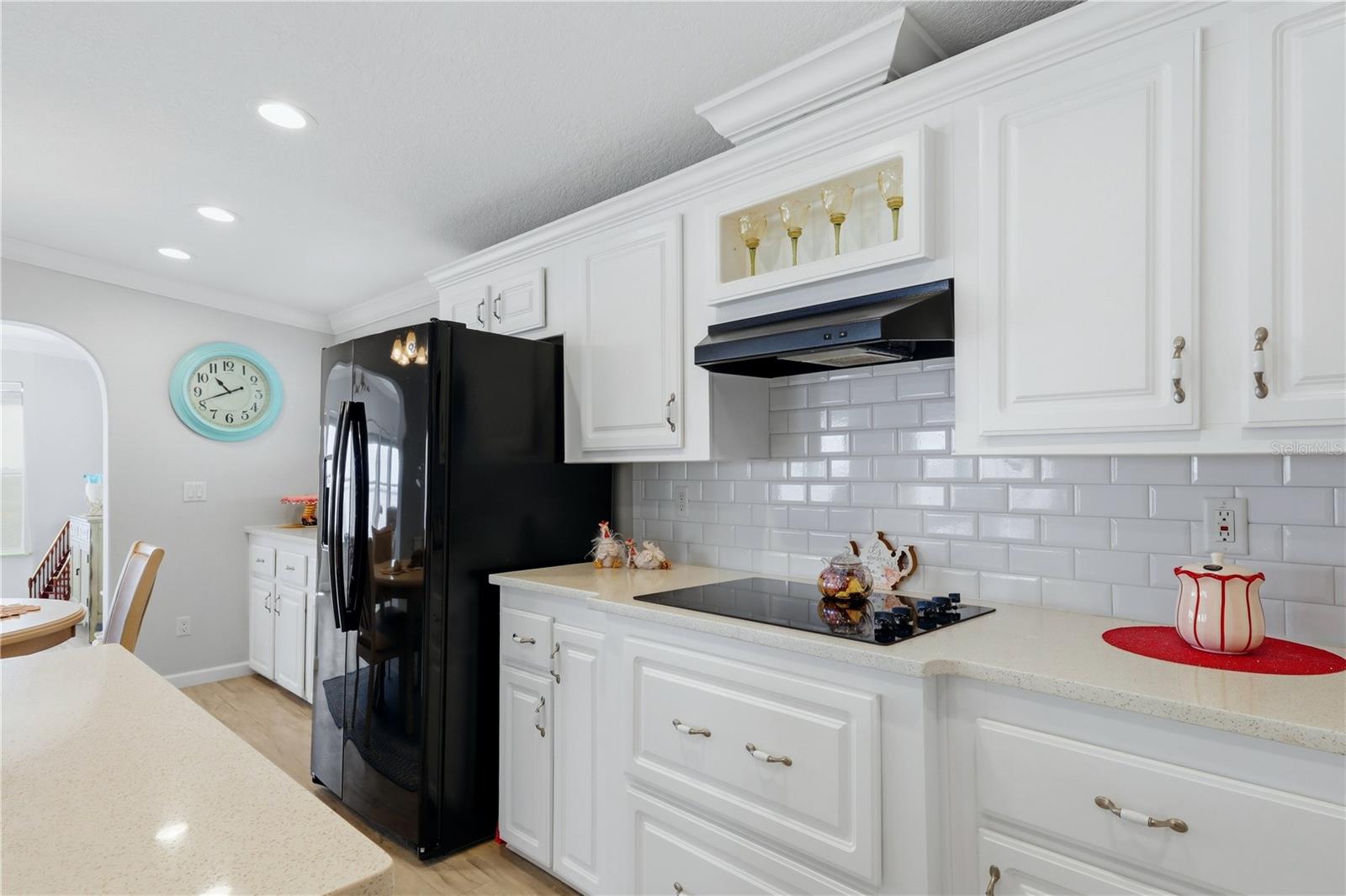34 BAYVIEW DR — photo 23