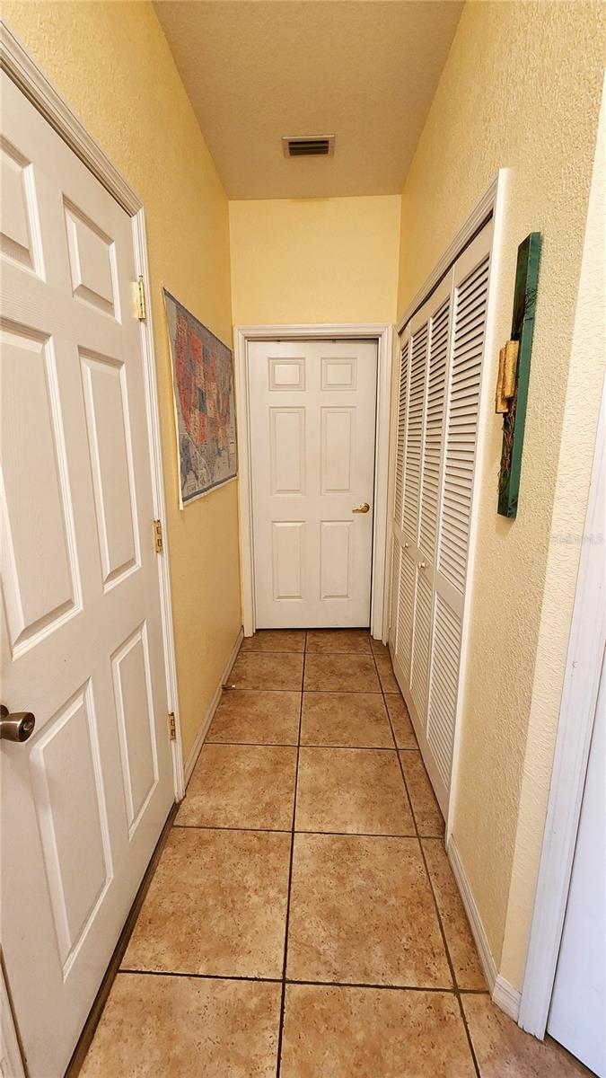 2484 MAGNOLIA CIR — photo 22