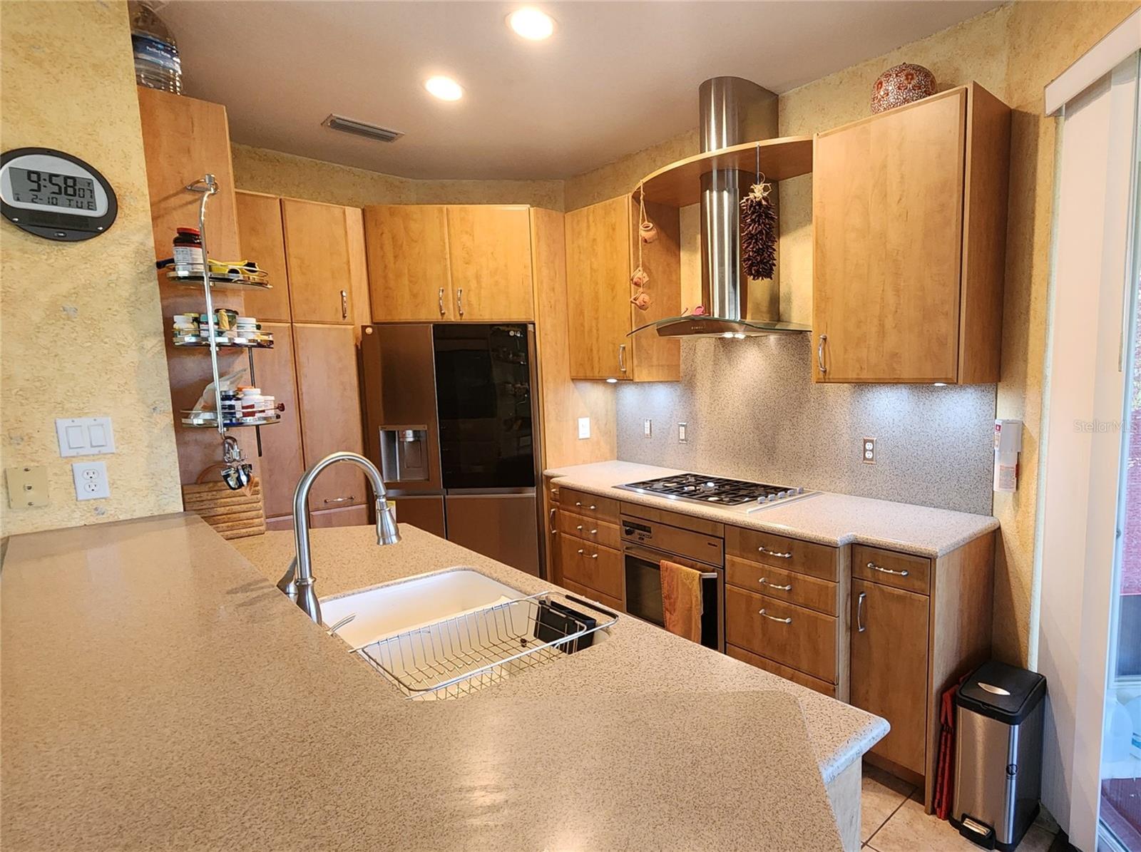 2484 MAGNOLIA CIR — photo 13
