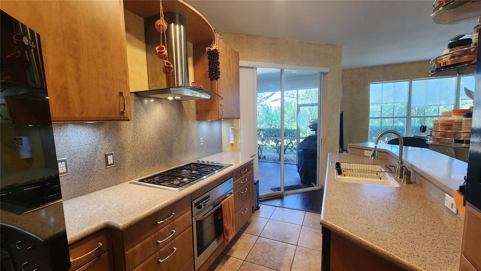 2484 MAGNOLIA CIR — photo 12
