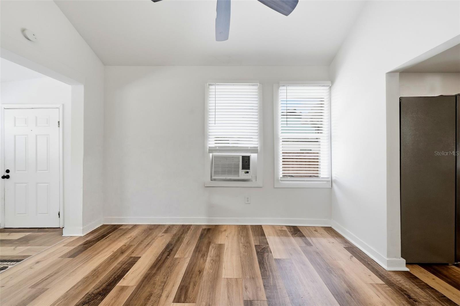 4105 18TH AVE S — photo 33