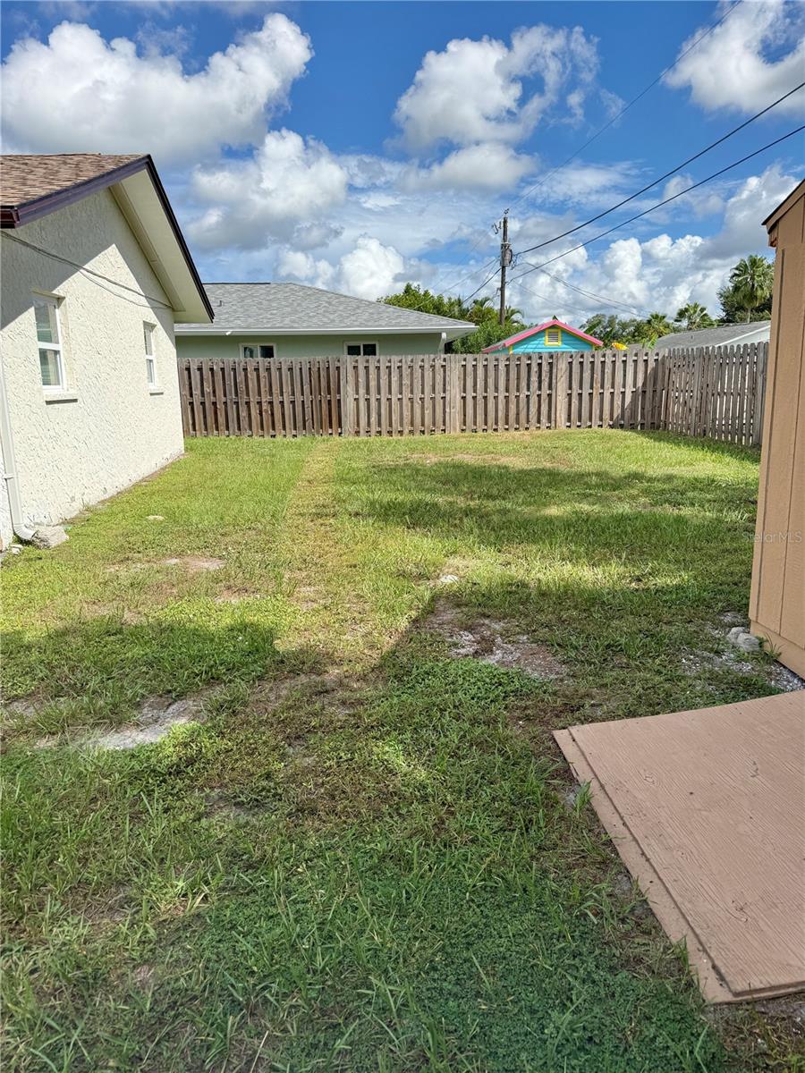 1036 HOPE ST — photo 22