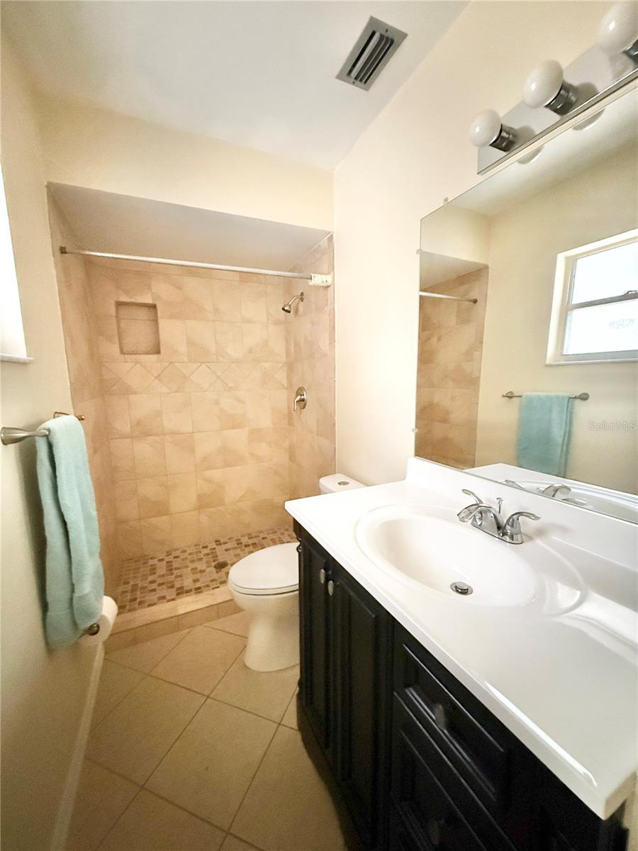 1036 HOPE ST — photo 15