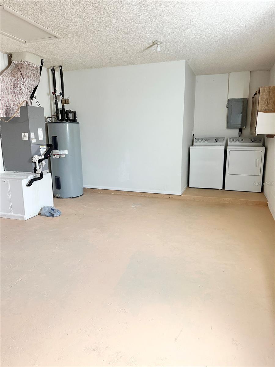 1036 HOPE ST — photo 20