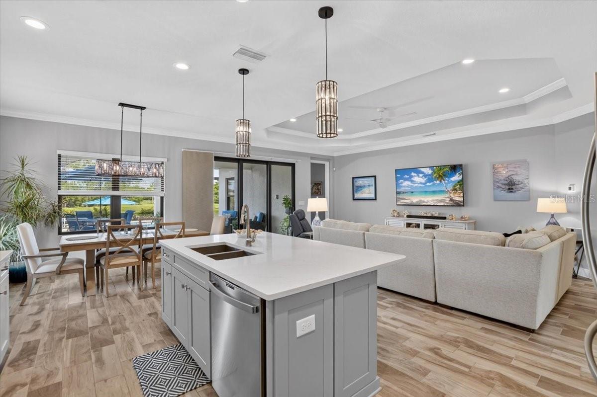 406 ARIANO AVE — photo 18