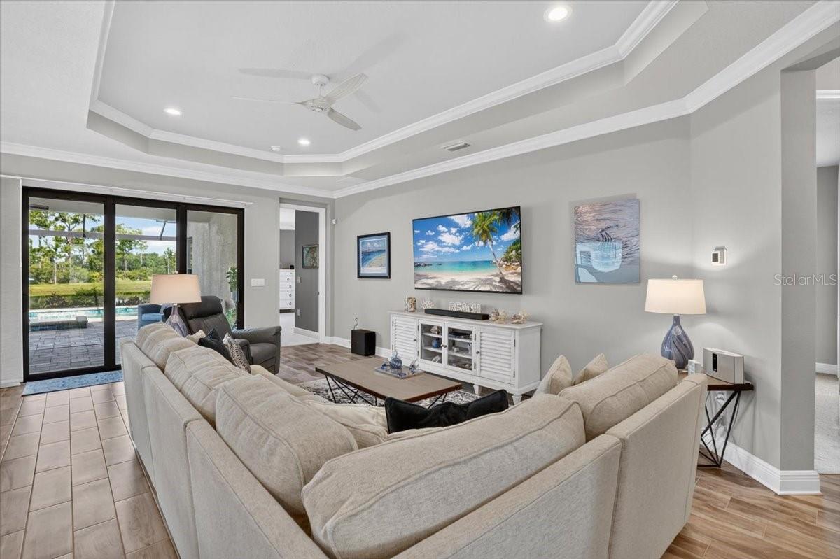406 ARIANO AVE — photo 11