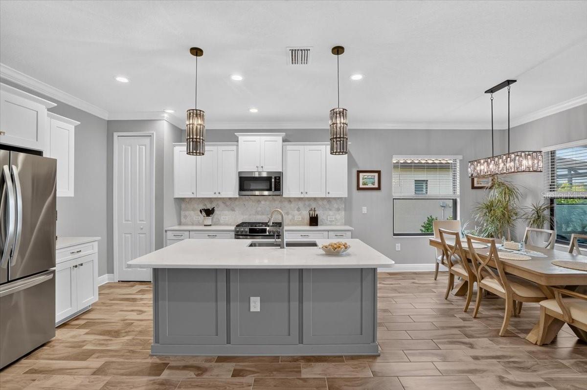 406 ARIANO AVE — photo 14