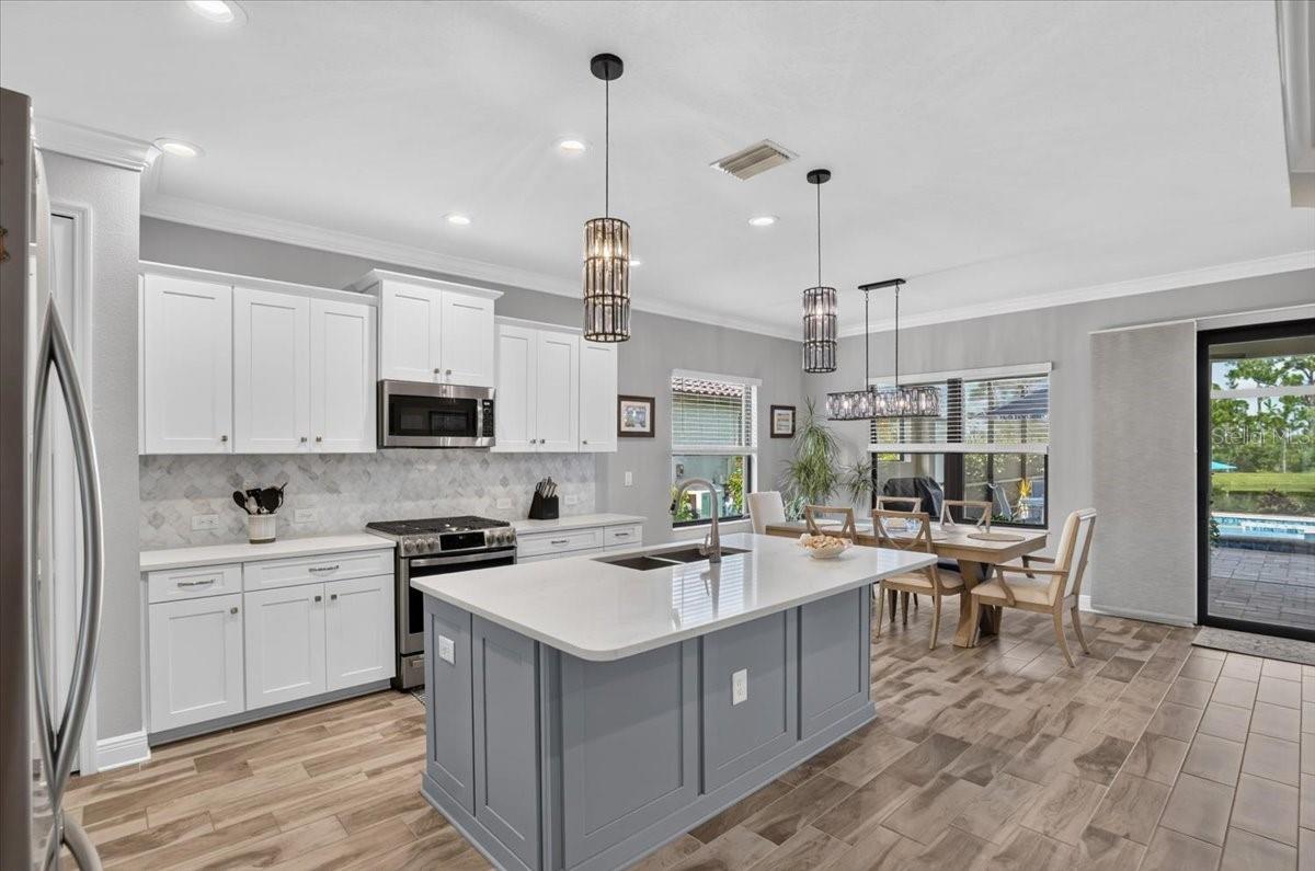 406 ARIANO AVE — photo 13