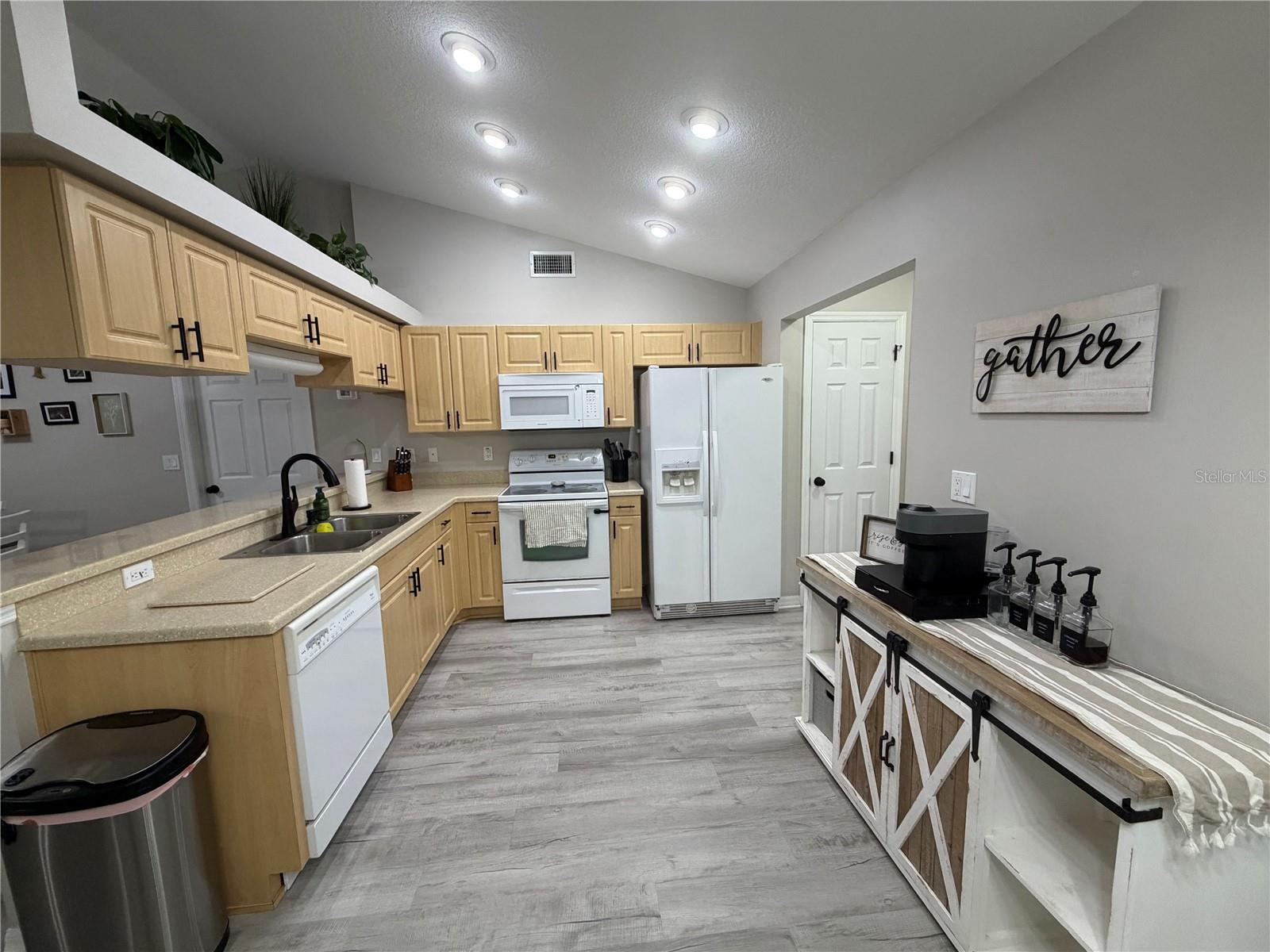 10106 DUSTY HILL LOOP — photo 3