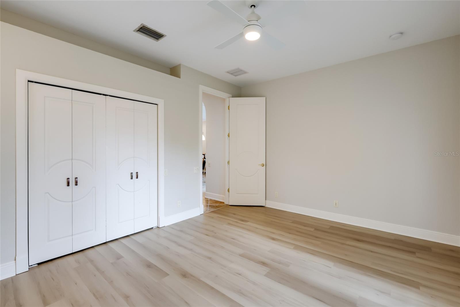 4946 BRYWILL CIR — photo 34