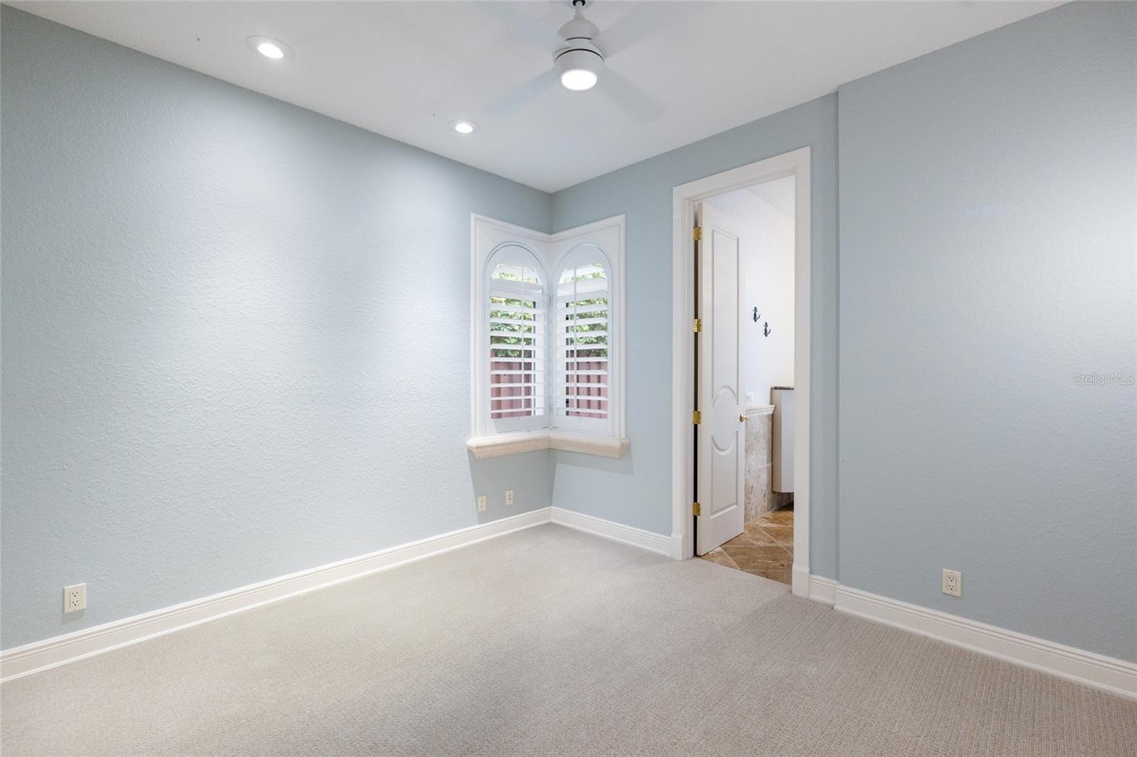 4946 BRYWILL CIR — photo 29