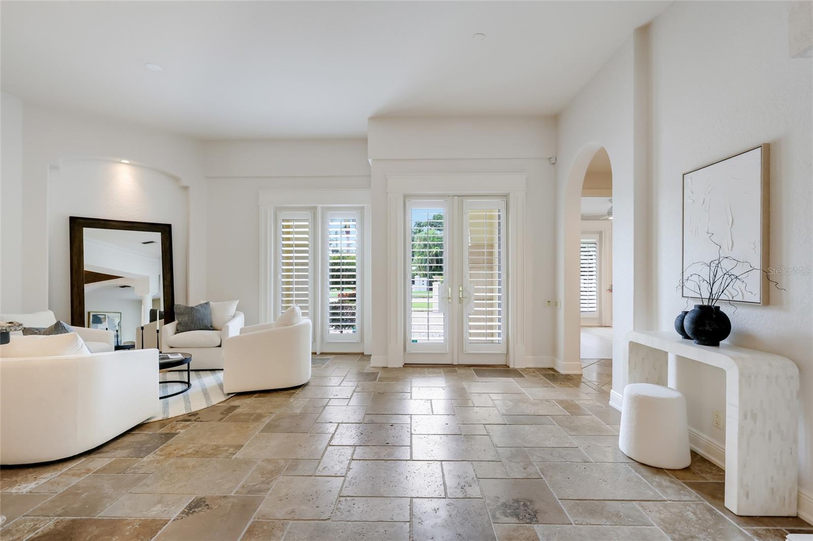 4946 BRYWILL CIR — photo 4