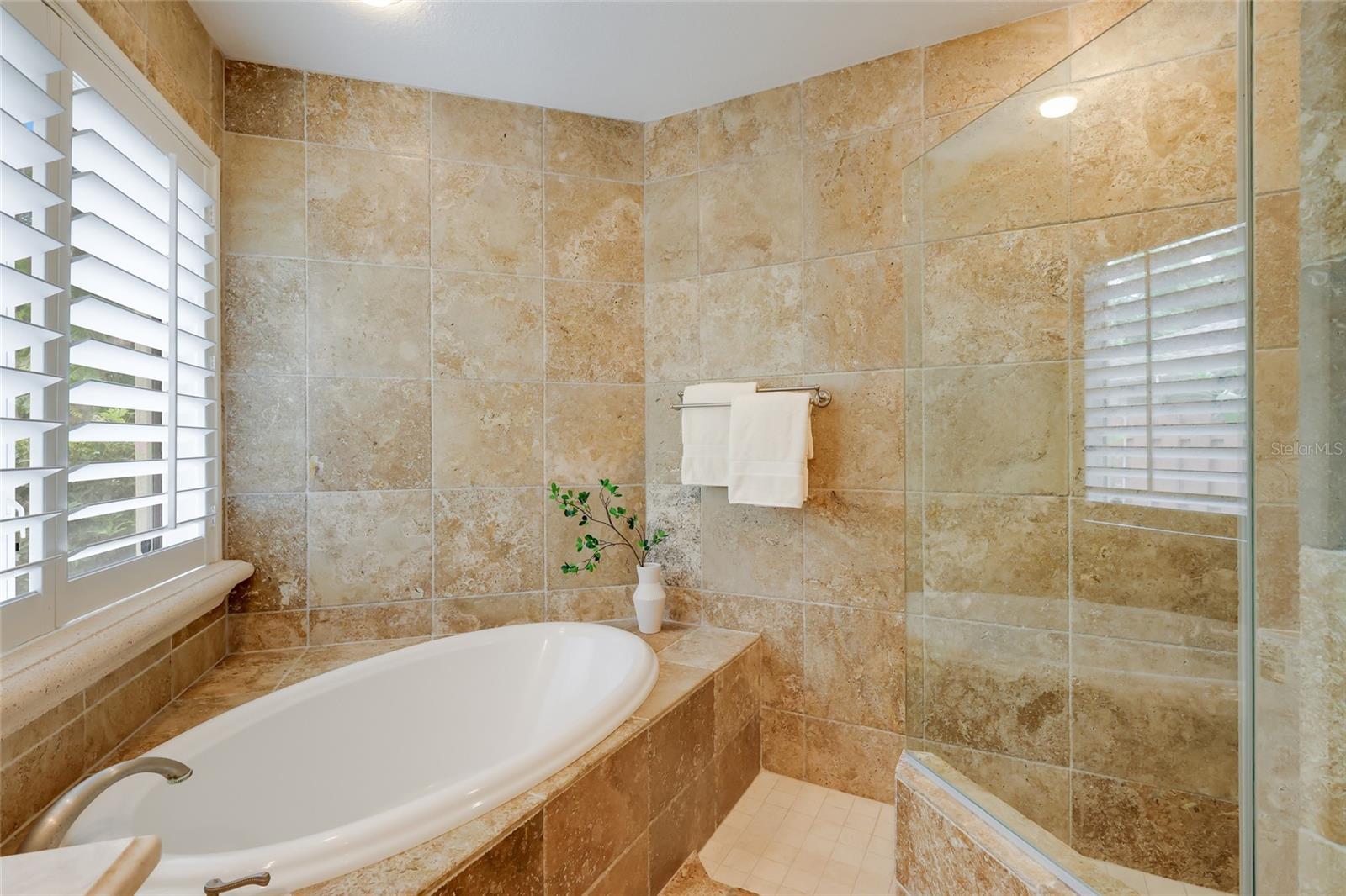 4946 BRYWILL CIR — photo 43