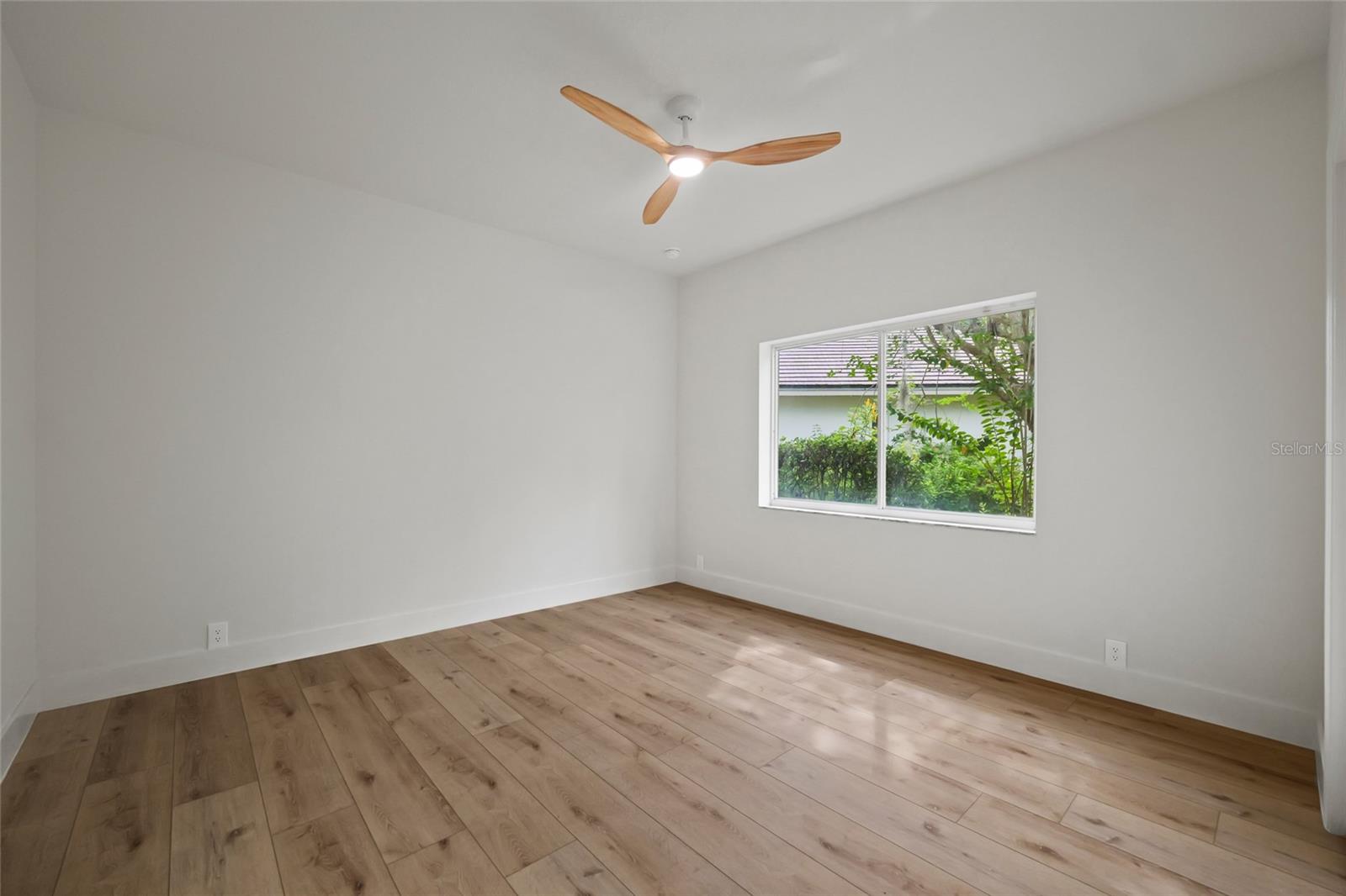 3951 BRIGHTSIDE LN — photo 32