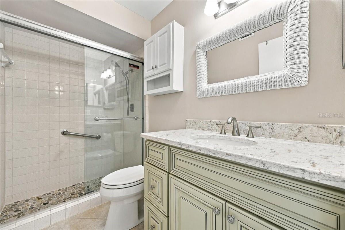 411 PALM TREE DR #411 — photo 20