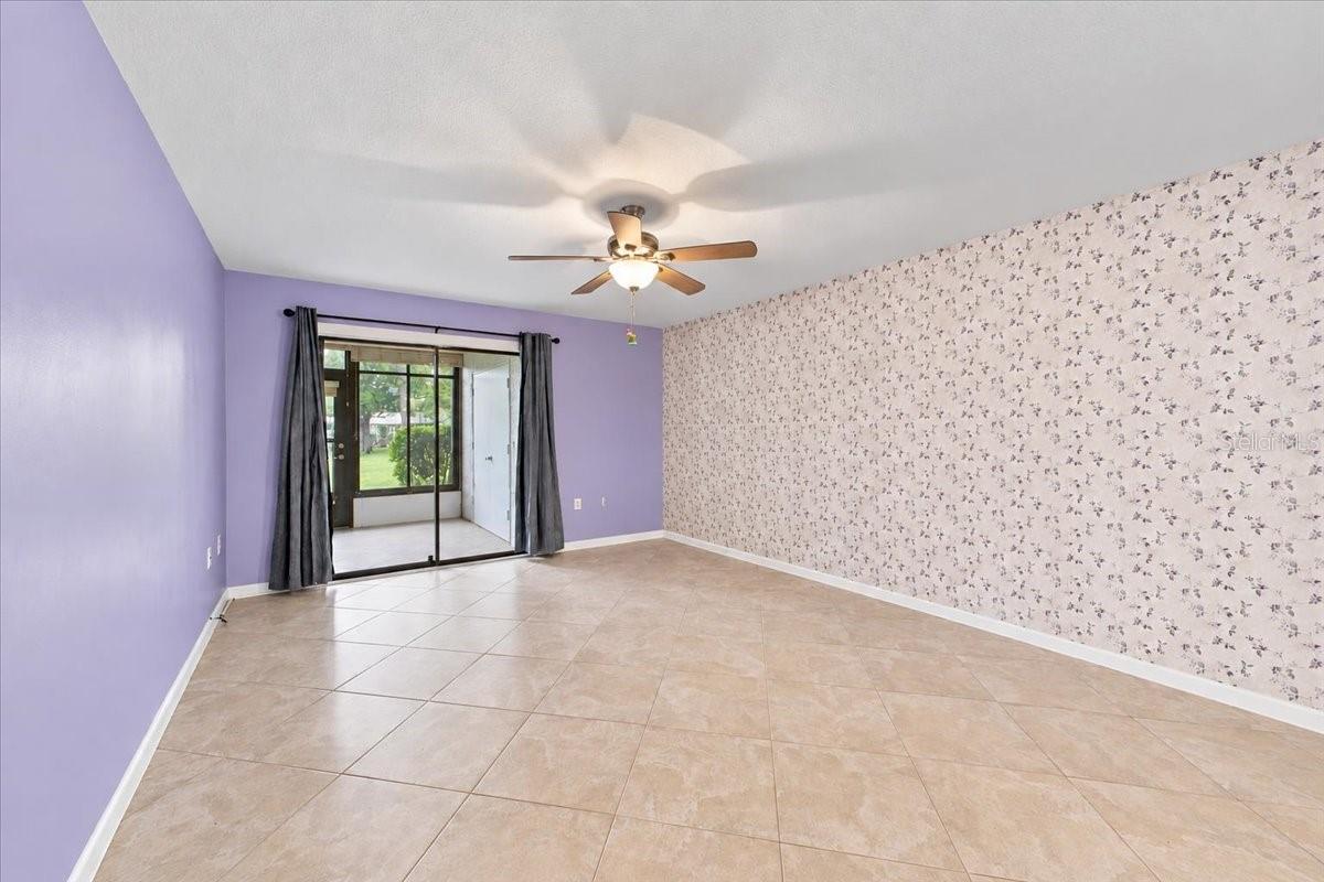411 PALM TREE DR #411 — photo 12