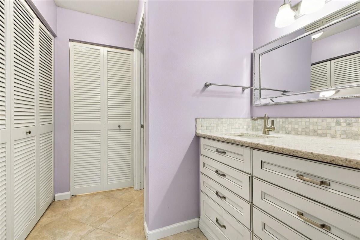 411 PALM TREE DR #411 — photo 14