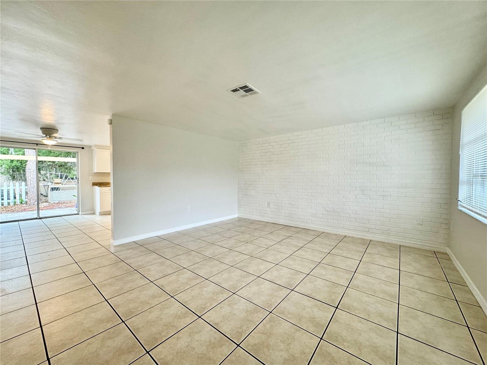 5815 DAILEY LN — photo 5