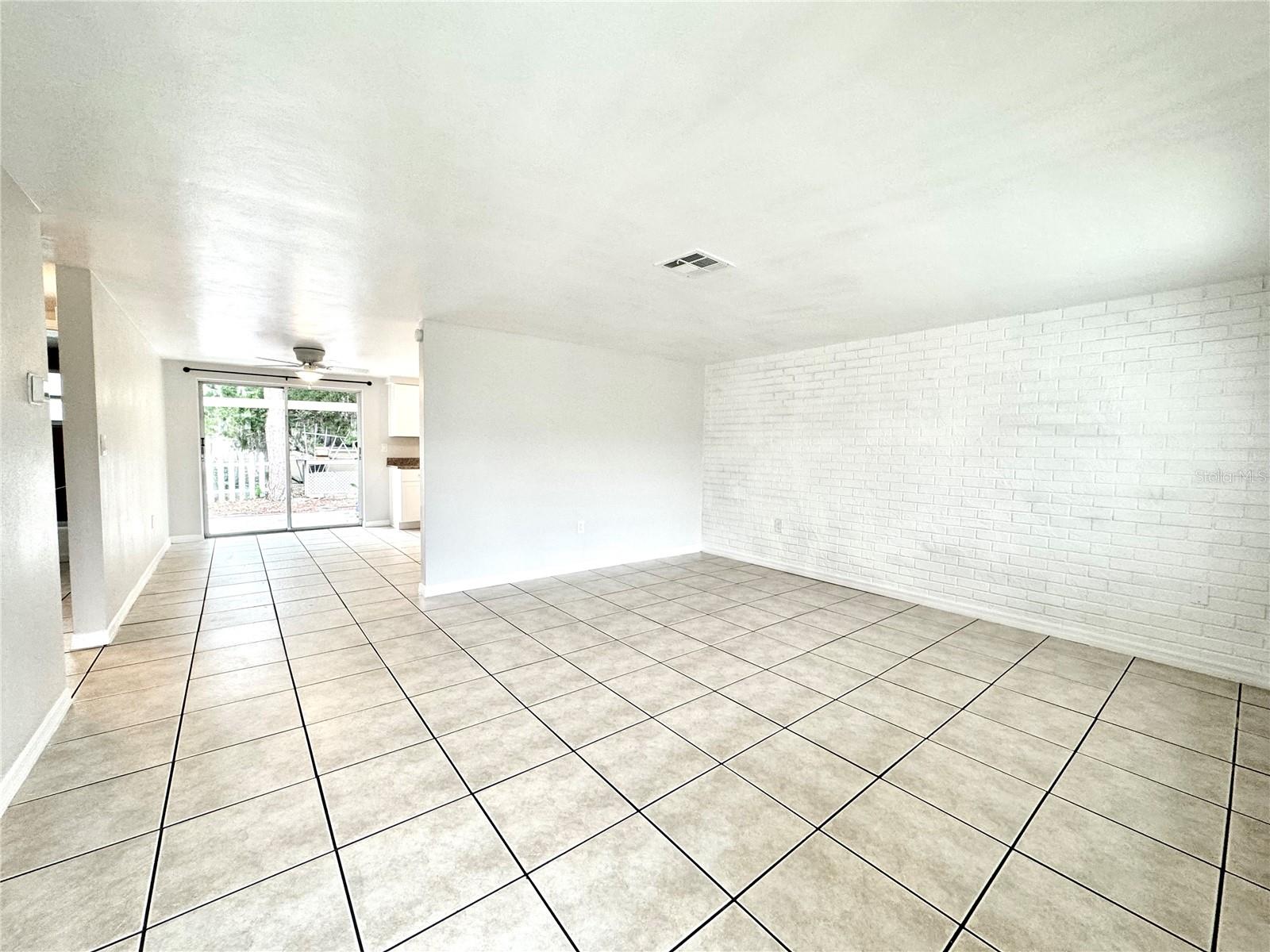 5815 DAILEY LN — photo 4