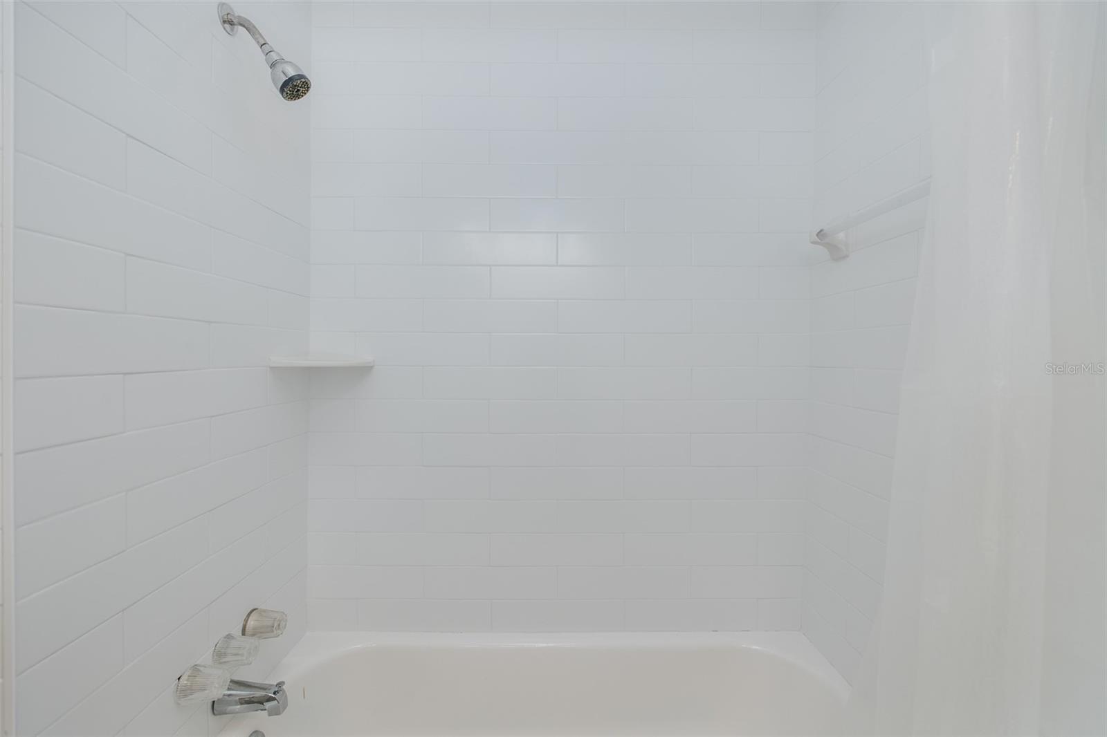4403 GANDY CIR — photo 24