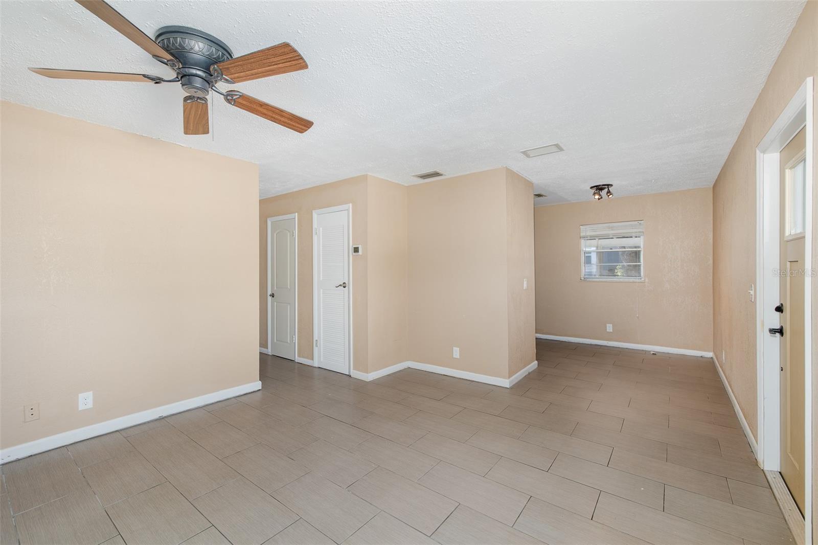 4403 GANDY CIR — photo 7