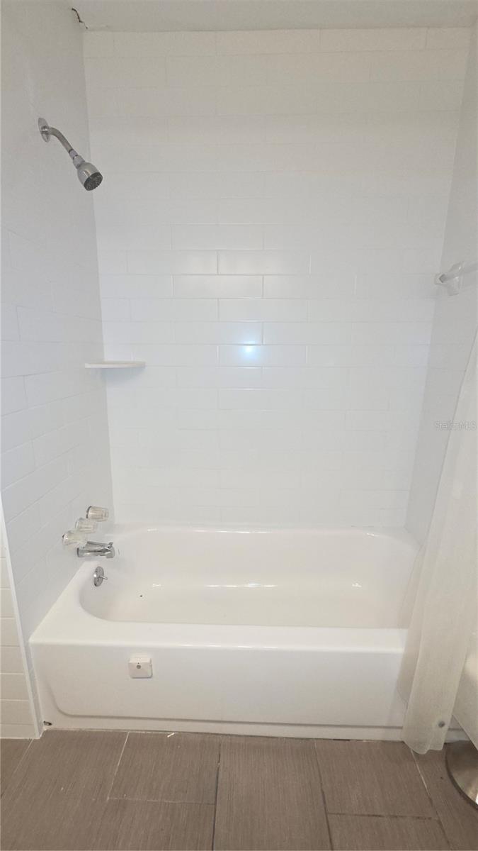 4403 GANDY CIR — photo 25