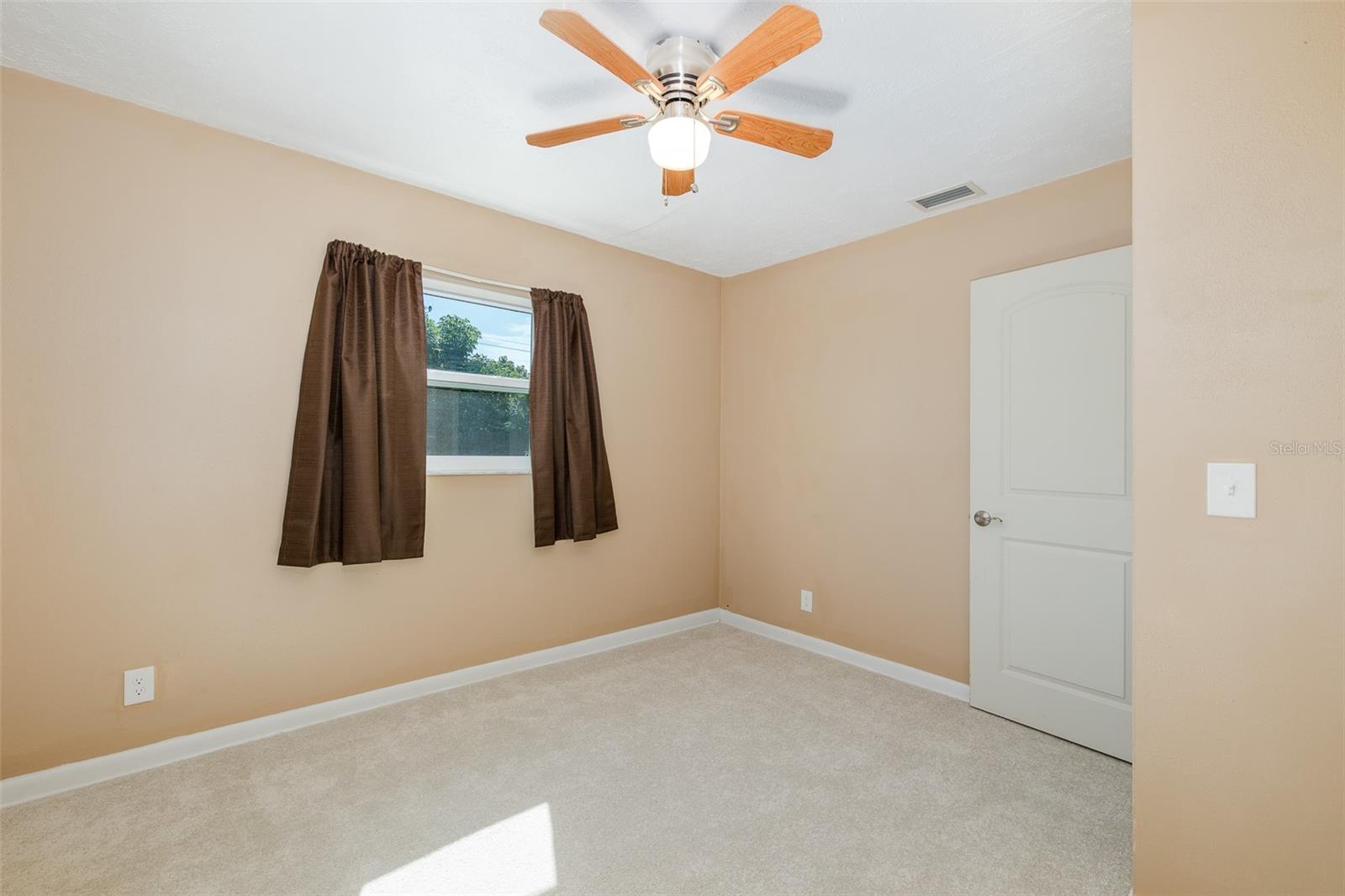 4403 GANDY CIR — photo 19