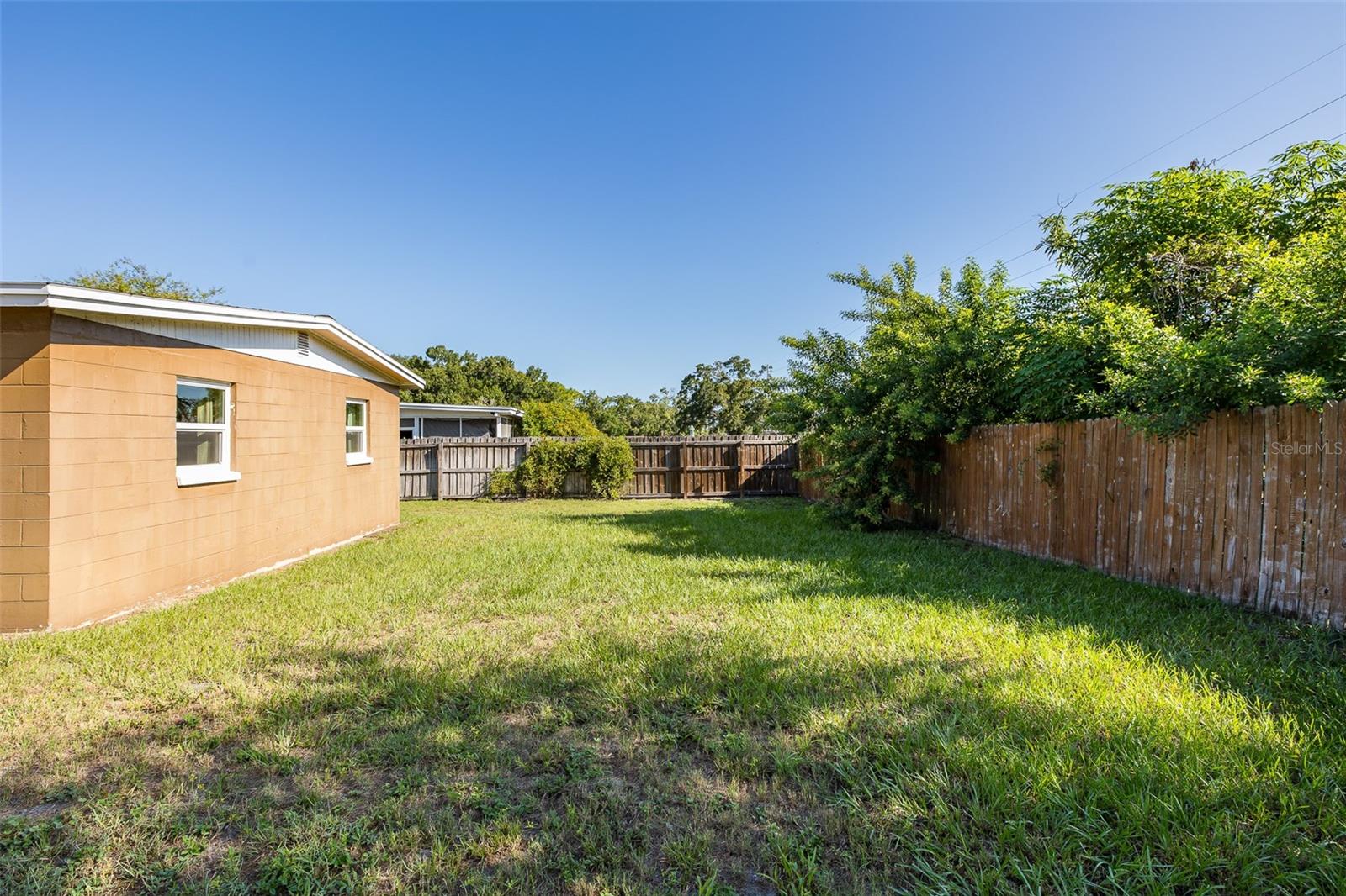 4403 GANDY CIR — photo 39