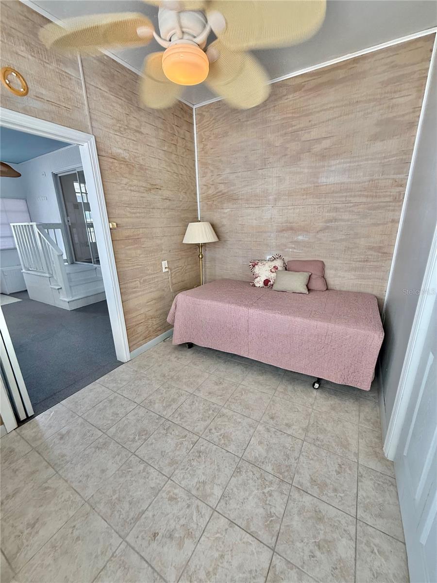 603 S GREEN CIR — photo 23