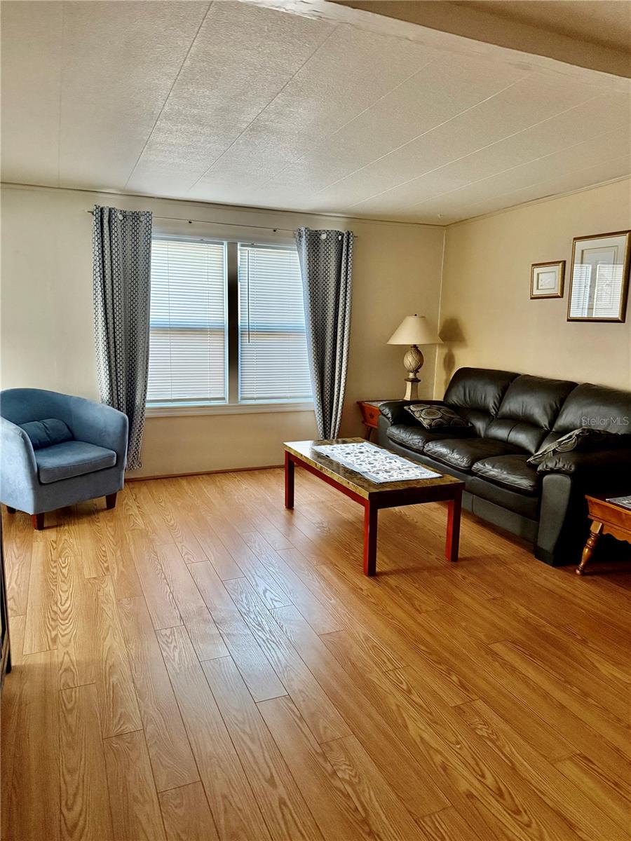 603 S GREEN CIR — photo 13