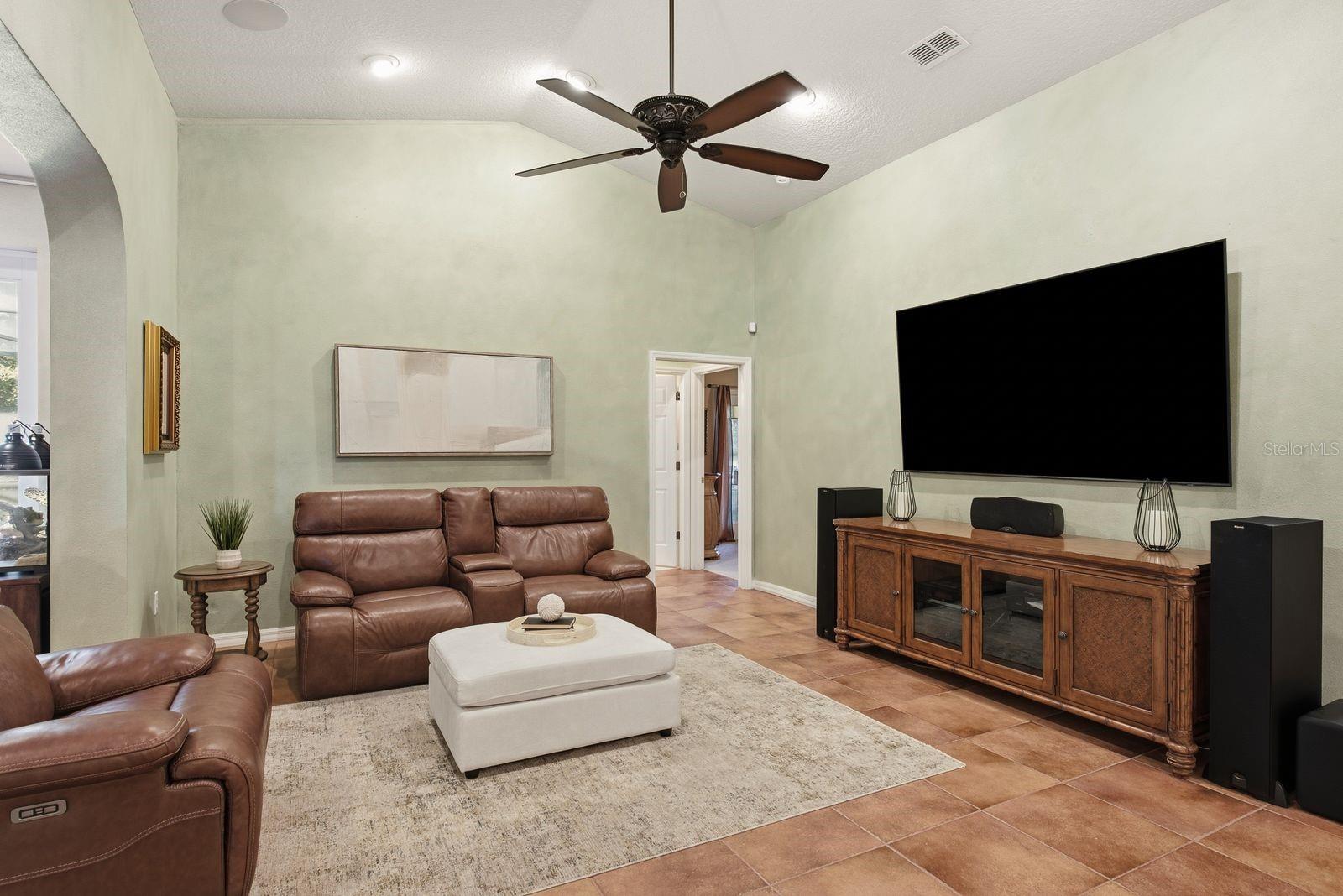 580 S FLORIDA AVE — photo 14