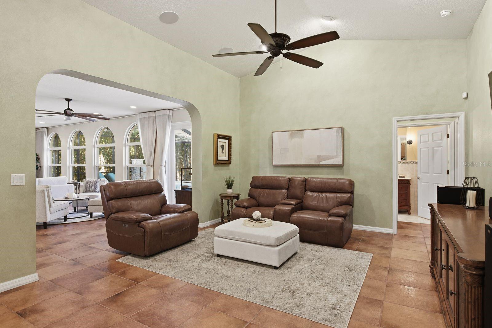 580 S FLORIDA AVE — photo 15