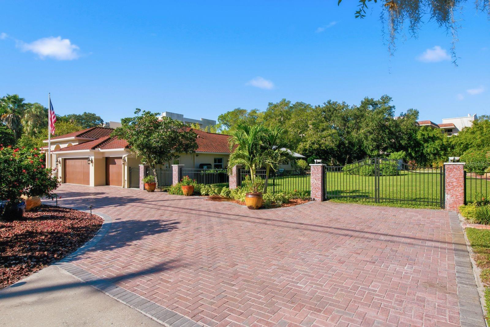 580 S FLORIDA AVE — photo 41