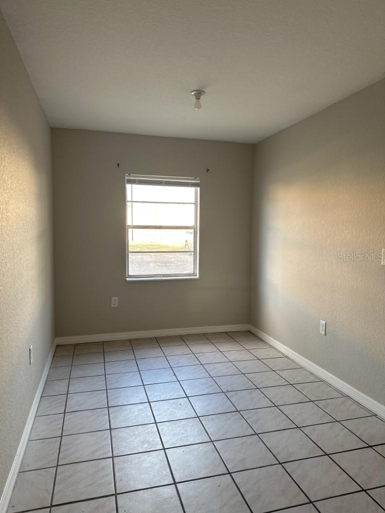 9027 WESTCHESTER CIR #A — photo 4
