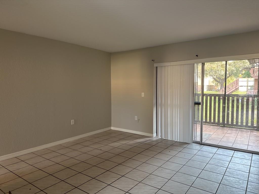 9027 WESTCHESTER CIR #A — photo 7