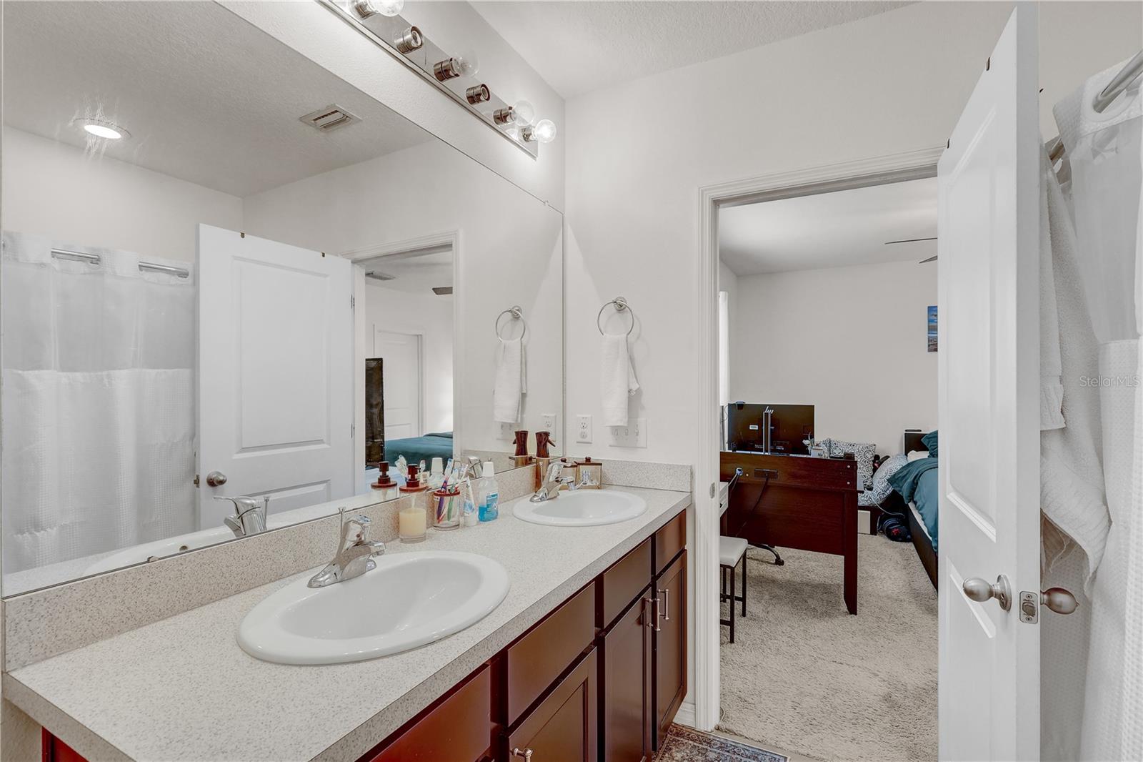 9904 HOUND CHASE DR — photo 23