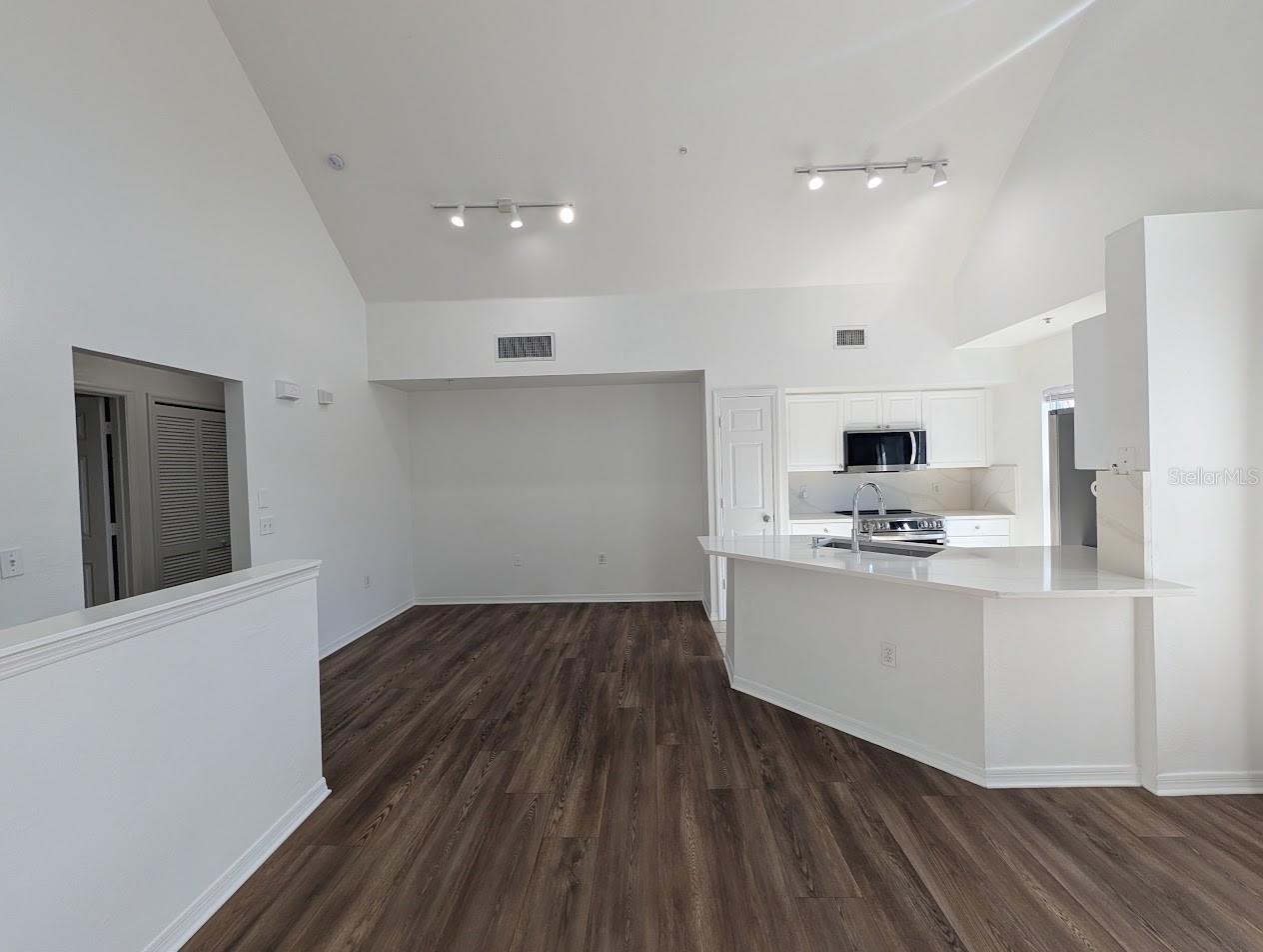 5691 BIDWELL PKWY #201 — photo 10