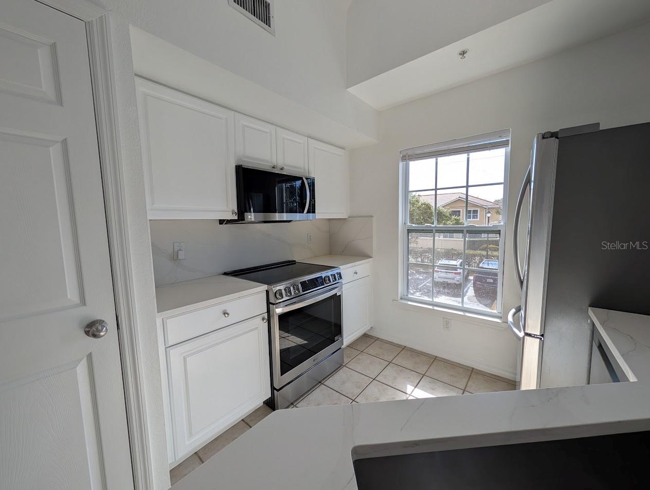 5691 BIDWELL PKWY #201 — photo 4