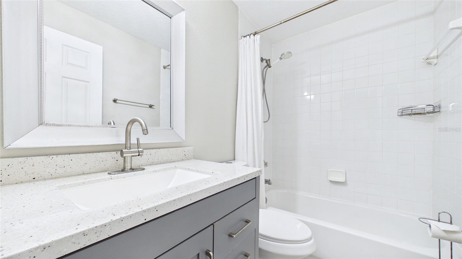 4202 W NORTH B ST #B — photo 15