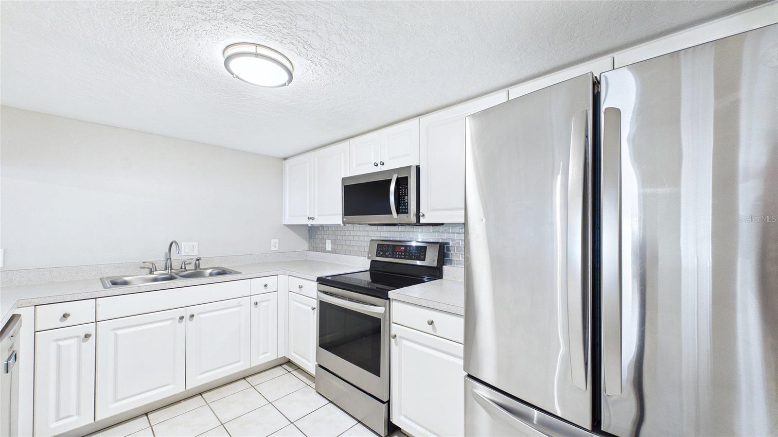 4202 W NORTH B ST #B — photo 8