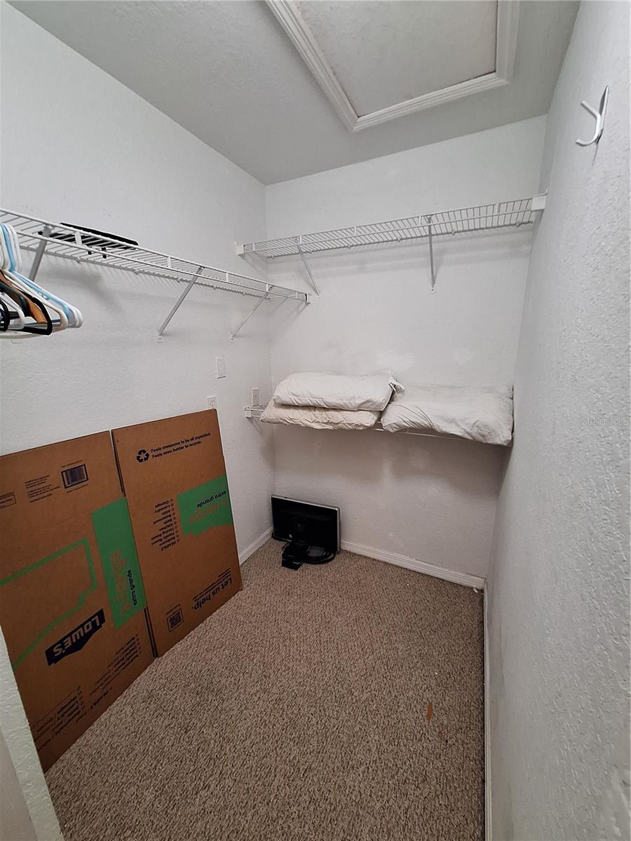 8809 MANOR LOOP #203 — photo 16