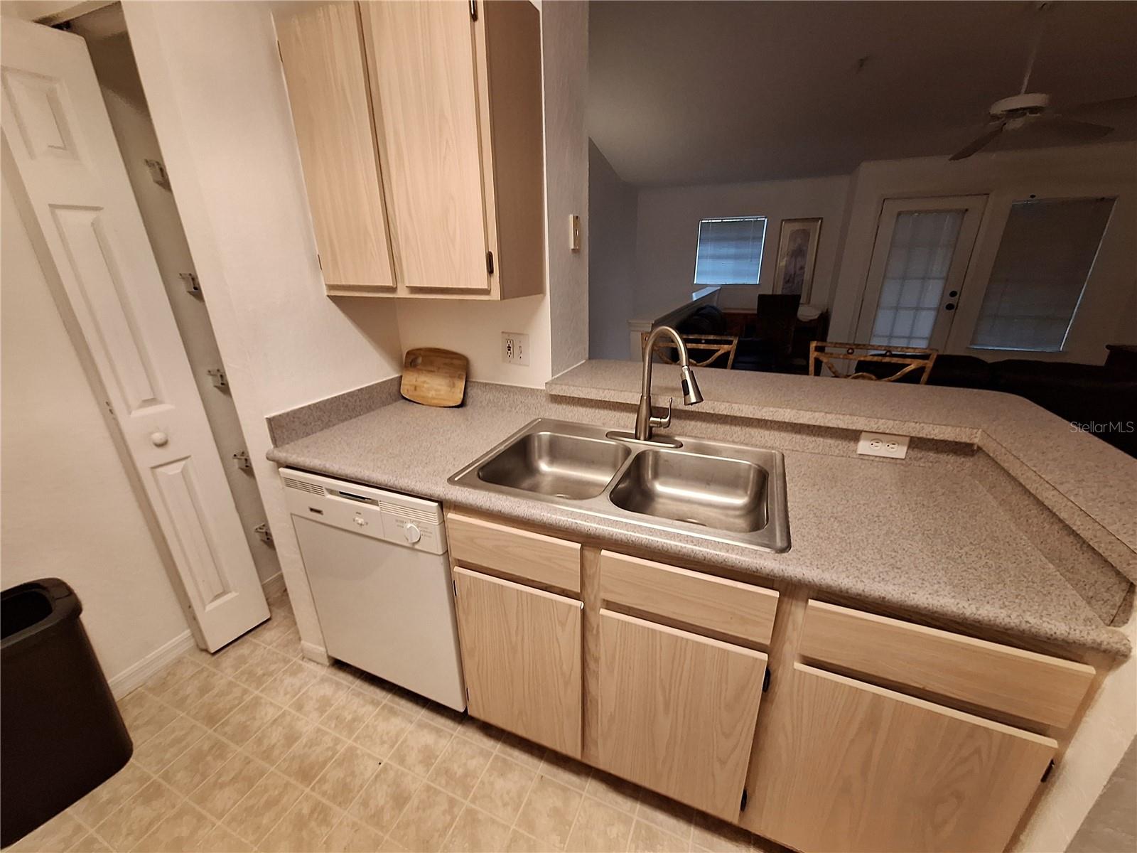 8809 MANOR LOOP #203 — photo 12
