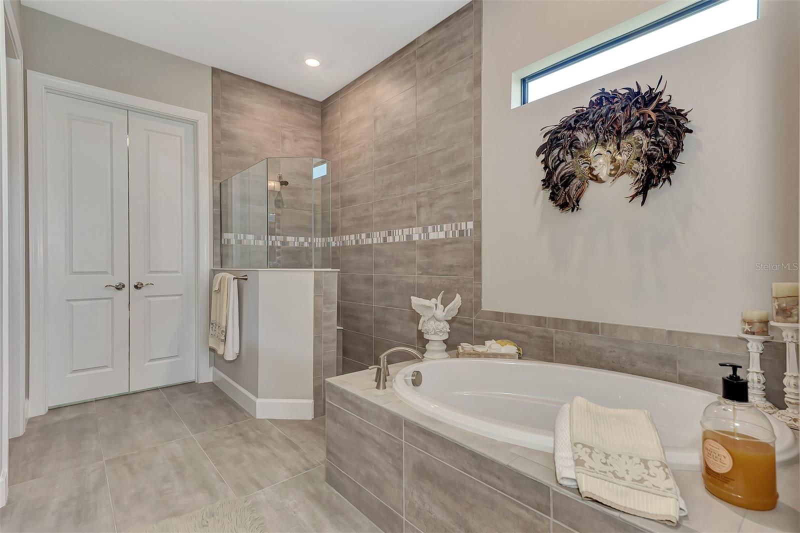 12432 GOLDEN SAGE DR — photo 52