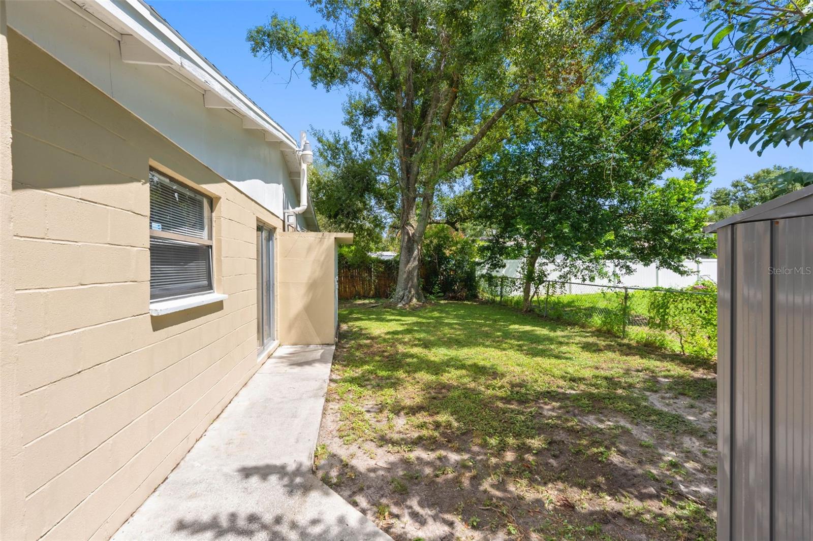 2405 E ANNIE ST — photo 6