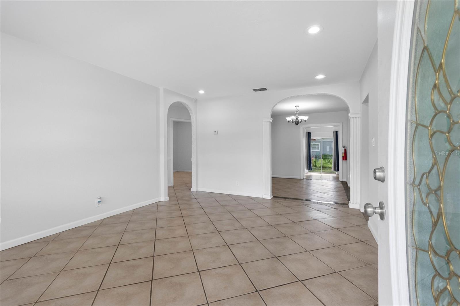 2405 E ANNIE ST — photo 11