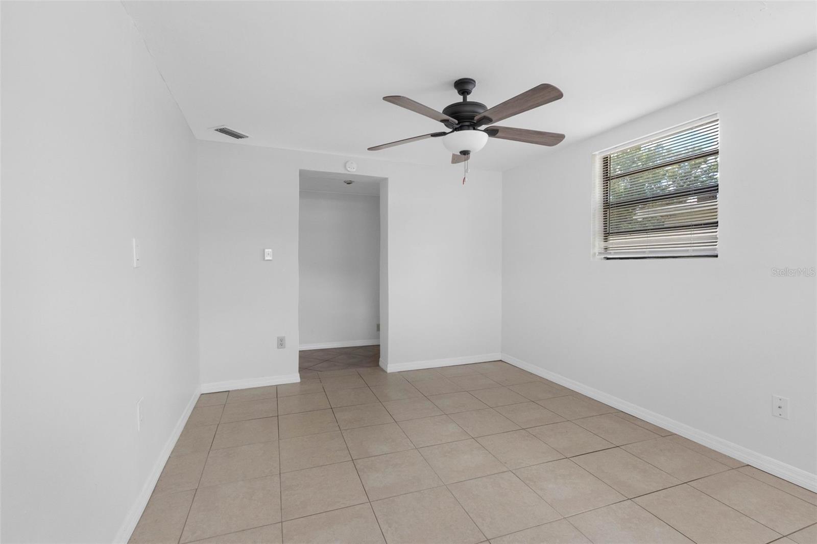 2405 E ANNIE ST — photo 22